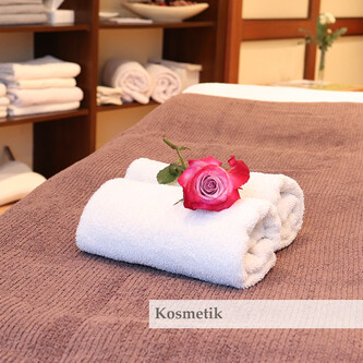 Handtuch auf Massageliege im Hotel Rose für den Wellnessurlaub im Schwarzwald